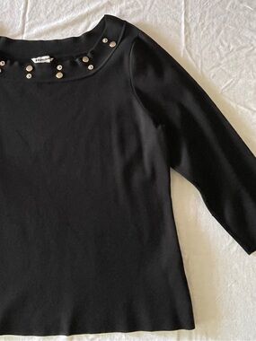 Silver Snaps Embellished, Bold Look, Knit Boatneck Women's Stretchy Black Top L